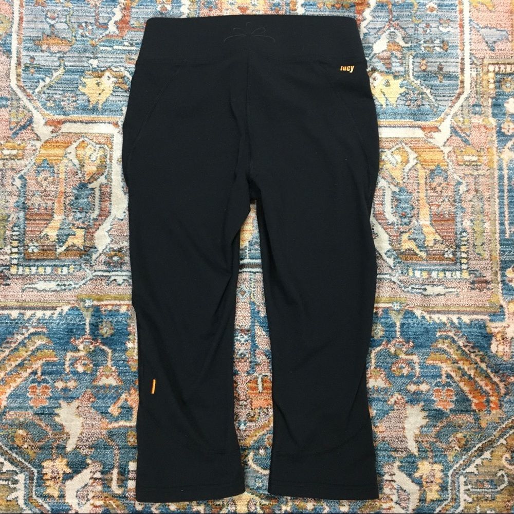 Lucy Capri Leggings Solid Compression Waistband